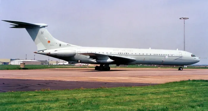 Framed Print : Vickers VC10 K. 4 ZD240 - M Framed Print : Vickers VC10 K. 4 ZD240 - M