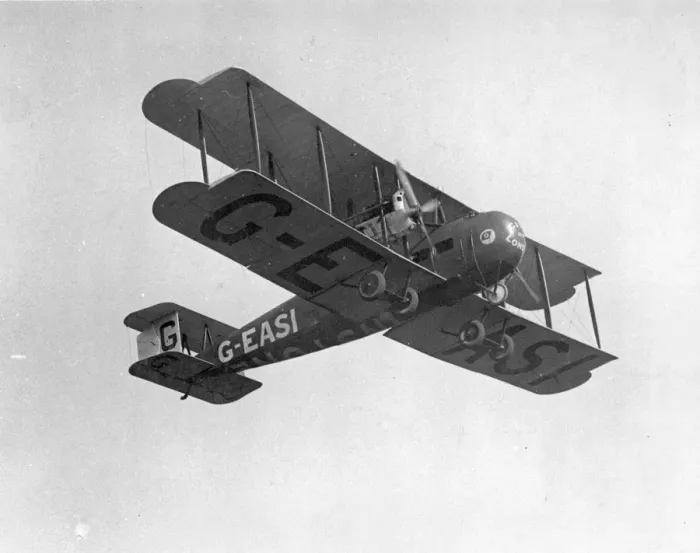 Framed Print : Vickers Vimy Commercial G-EASI City of London of Instone Framed Print : Vickers Vimy Commercial G-EASI City of London of Instone