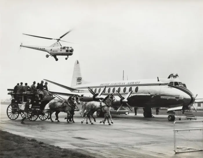 Framed Print : Vickers Viscount 701