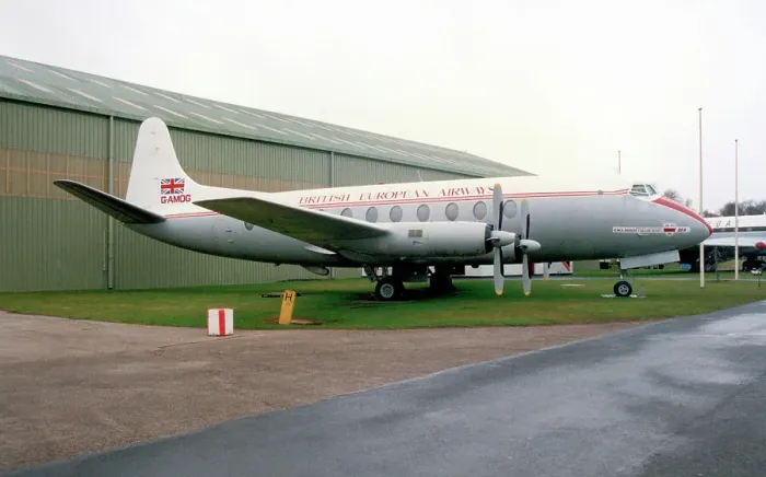 Framed Print : Vickers Viscount 701 G-AMOG Framed Print : Vickers Viscount 701 G-AMOG