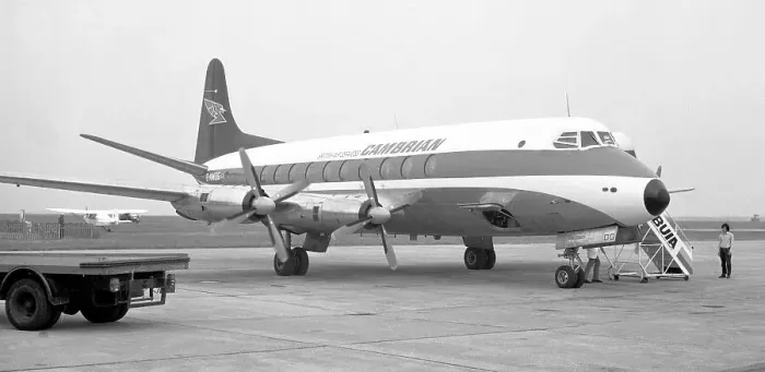 Framed Print : Vickers Viscount 701 G-AMOG Framed Print : Vickers Viscount 701 G-AMOG