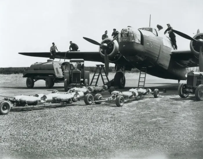 Framed Print : Vickers Wellington Framed Print : Vickers Wellington