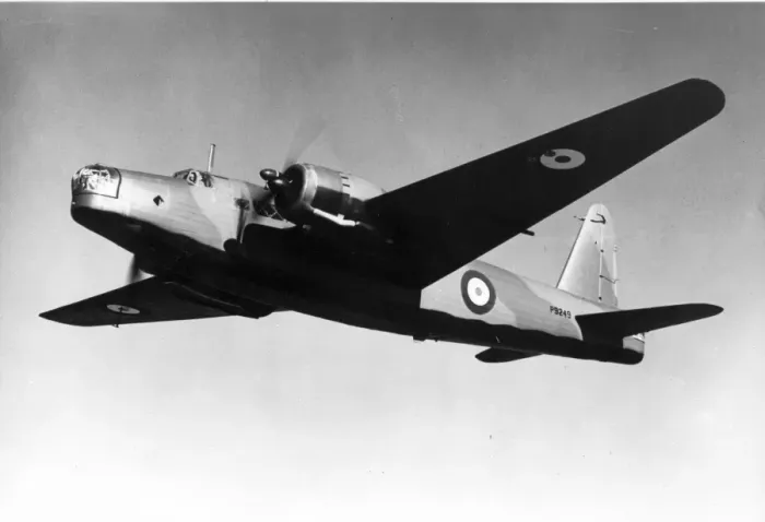 Framed Print : Vickers Wellington Ic P9249 in the air Framed Print : Vickers Wellington Ic P9249 in the air
