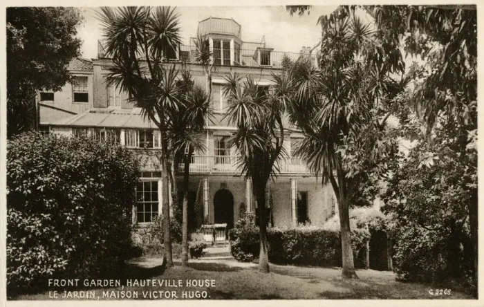 Framed Print : Victor Hugo - Hauteville House, Guernsey Framed Print : Victor Hugo - Hauteville House, Guernsey