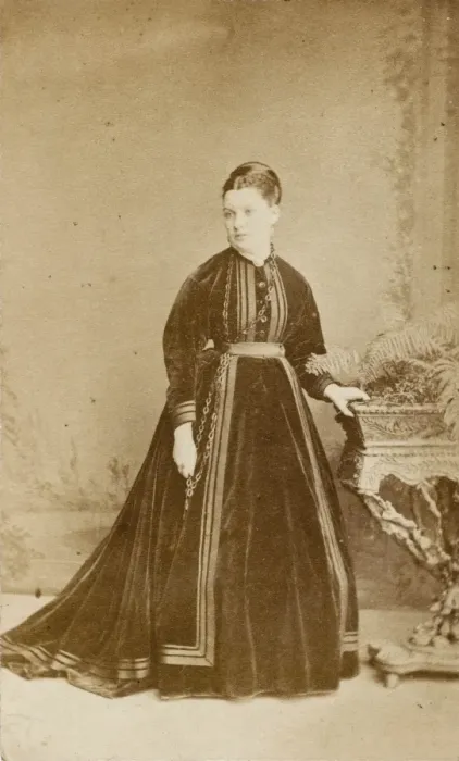 Framed Print : Victorian woman in velvet dress with long chain Framed Print : Victorian woman in velvet dress with long chain