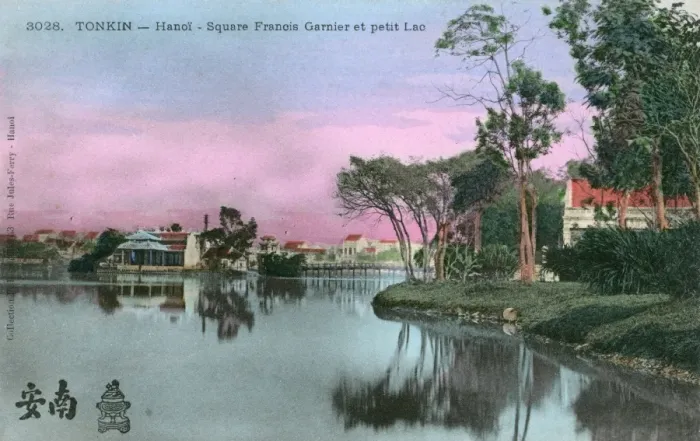 Framed Print : Vietnam - Hanoi - Francis Garnier Square and the Little Lake Framed Print : Vietnam - Hanoi - Francis Garnier Square and the Little Lake