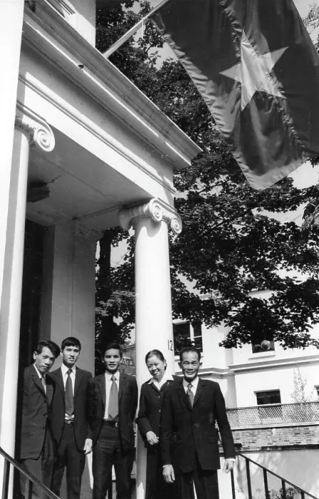 Framed Print : Vietnamese Embassy, London Framed Print : Vietnamese Embassy, London