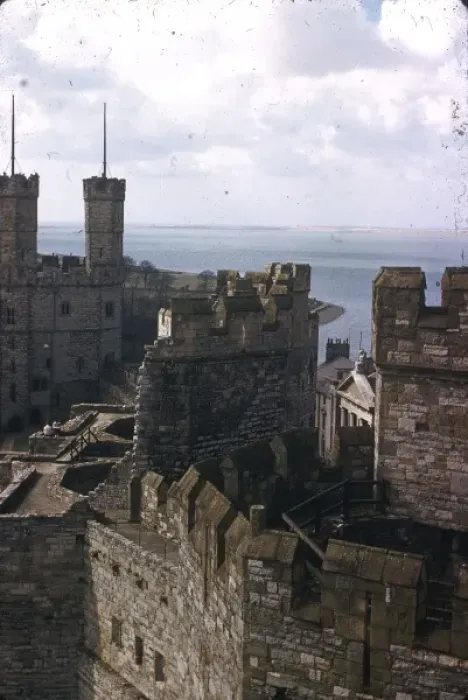 Framed Print : View of Caernarvon Castle, North Wales Framed Print : View of Caernarvon Castle, North Wales