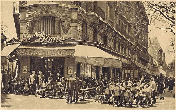 A view of Caf頤e Dome, Paris, 1920s