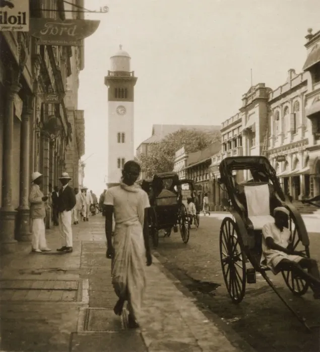 Framed Print : View of Chatham Street, Colombo, Ceylon (Sri Lanka) Framed Print : View of Chatham Street, Colombo, Ceylon (Sri Lanka)