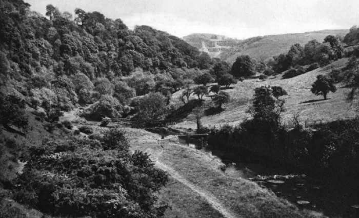 Framed Print : View of Chee Dale, Derbyshire Framed Print : View of Chee Dale, Derbyshire
