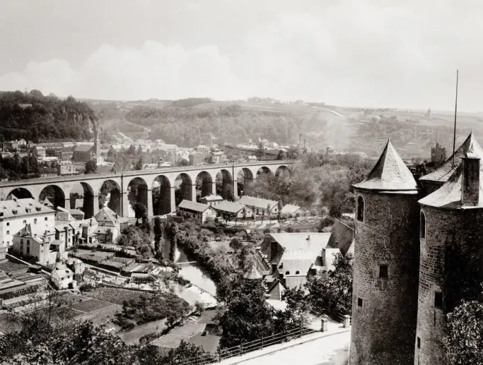 Framed Print : View of the city centre of Luxembourg Framed Print : View of the city centre of Luxembourg