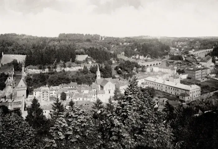Framed Print : View of the city centre of Luxembourg Framed Print : View of the city centre of Luxembourg