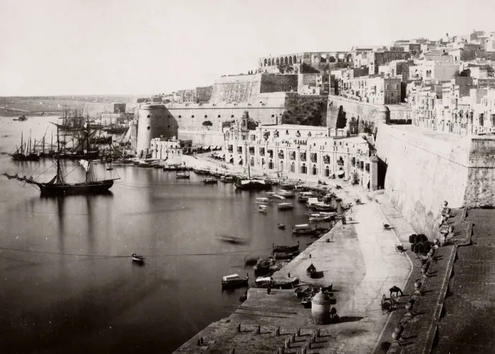 Framed Print : View of the city, Grand Harbour, Valletta, Malta Framed Print : View of the city, Grand Harbour, Valletta, Malta