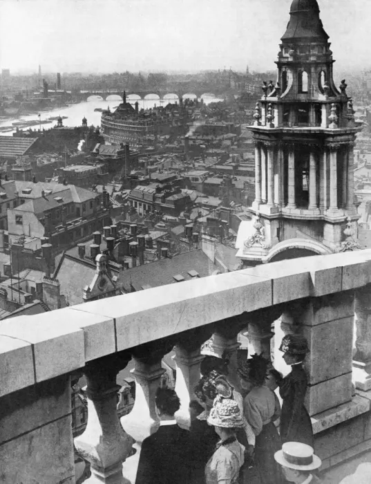 Framed Print : View from the dome of St. Pauls Cathedral, 1911 Framed Print : View from the dome of St. Pauls Cathedral, 1911