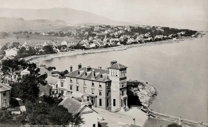Framed Print : View of Dunoon, Cowal Peninsula, Scotland Framed Print : View of Dunoon, Cowal Peninsula, Scotland