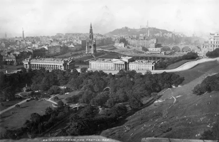 Framed Print : View down over Edinburgh, Scotland from Calton Hill Framed Print : View down over Edinburgh, Scotland from Calton Hill