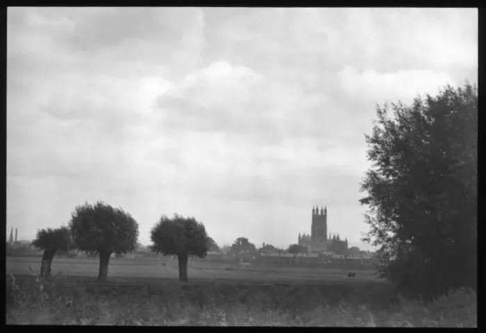 Framed Print : View across English fields to a cathedral Framed Print : View across English fields to a cathedral