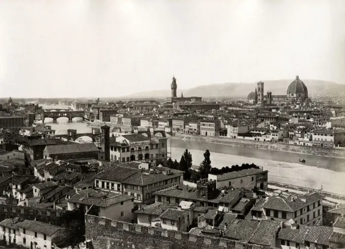 Framed Print : View of Florence across the River Arno, Italy Framed Print : View of Florence across the River Arno, Italy