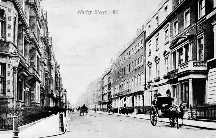 Framed Print : View of Harley Street, London Framed Print : View of Harley Street, London