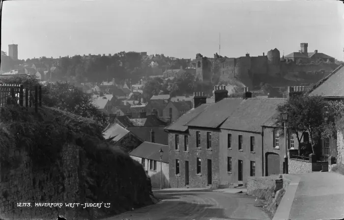 Framed Print : View of Haverfordwest Framed Print : View of Haverfordwest