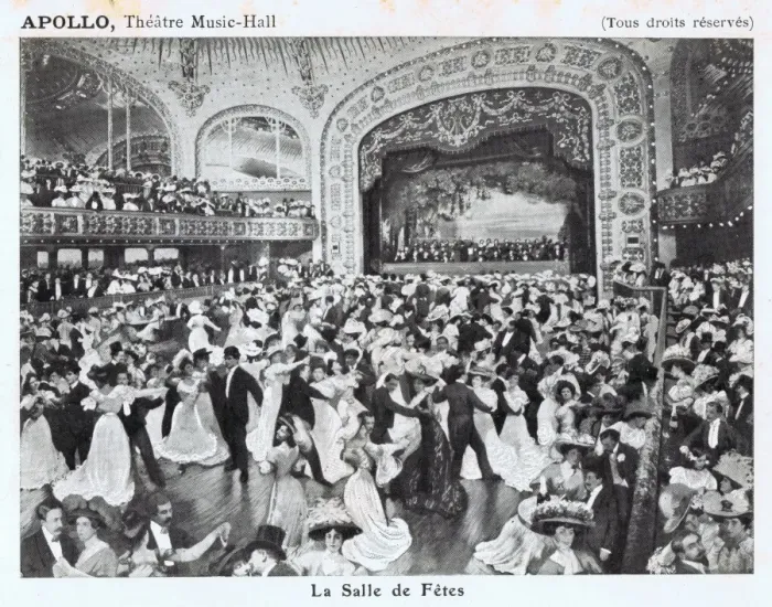 Framed Print : A view of the interior of the Apollo Theatre Music Hall, Par Framed Print : A view of the interior of the Apollo Theatre Music Hall, Par