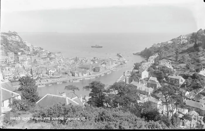 Framed Print : View of Looe from the Points Framed Print : View of Looe from the Points