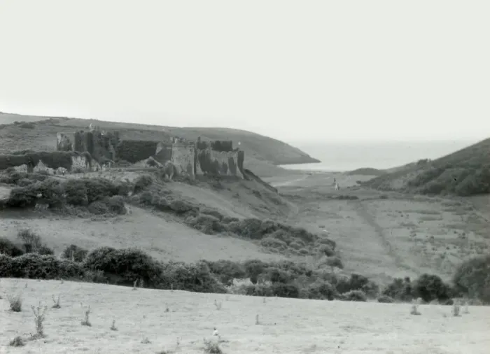 Framed Print : View of Manorbier Castle, near Tenby, South Wales Framed Print : View of Manorbier Castle, near Tenby, South Wales