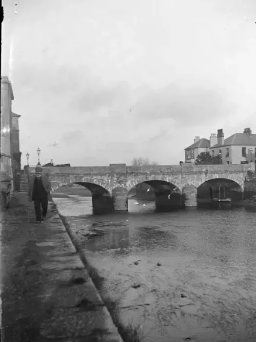 Framed Print : View of the New Bridge, Haverfordwest, South Wales Framed Print : View of the New Bridge, Haverfordwest, South Wales