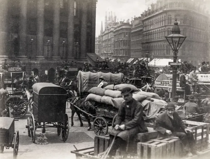 Framed Print : View outside Mansion House London, busy horse drawn traffic Framed Print : View outside Mansion House London, busy horse drawn traffic