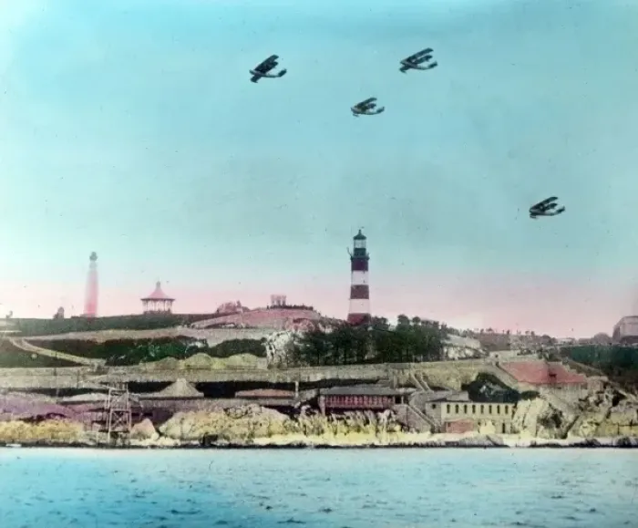 Framed Print : A view of Plymouth Hoe from the sea Framed Print : A view of Plymouth Hoe from the sea