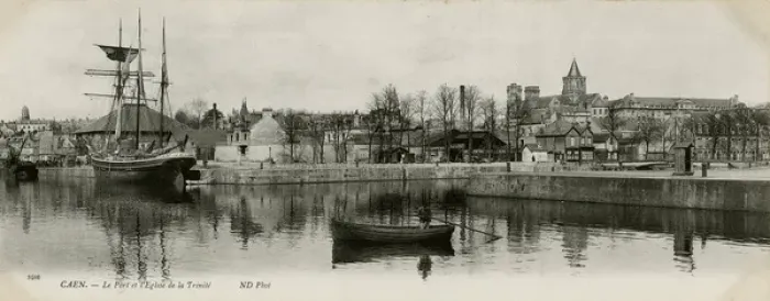 Framed Print : View of the port, Caen, Normandy, Northern France Framed Print : View of the port, Caen, Normandy, Northern France