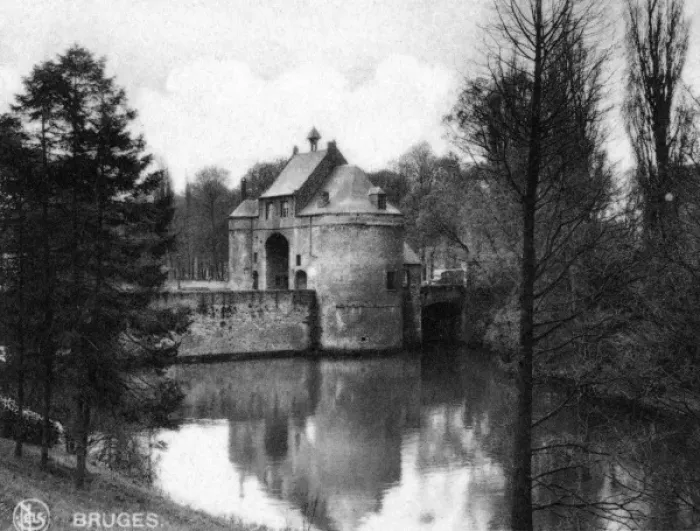 Framed Print : View of the Porte Marechale, Bruges, Belgium Framed Print : View of the Porte Marechale, Bruges, Belgium