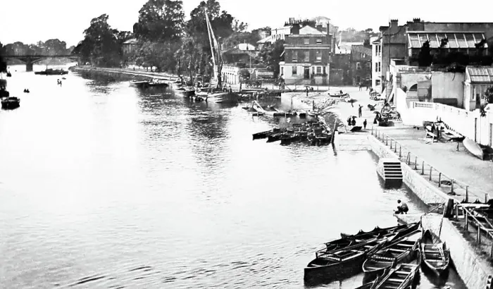 Framed Print : View from Richmond Bridge, Victorian period Framed Print : View from Richmond Bridge, Victorian period