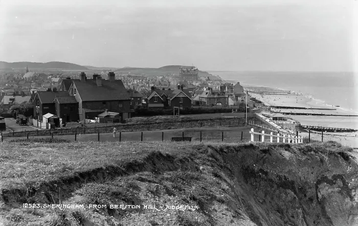 Framed Print : View of Sheringham from Beeston Hill Framed Print : View of Sheringham from Beeston Hill