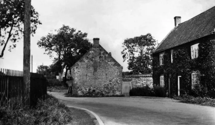 Framed Print : View of the Smithy at Ulrome, East Yorkshire Framed Print : View of the Smithy at Ulrome, East Yorkshire