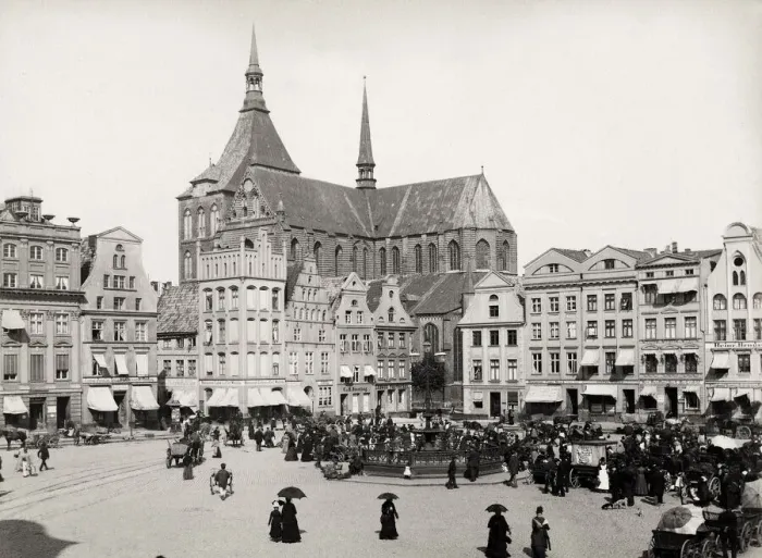 Framed Print : A view of the square in Rostock, Germany Framed Print : A view of the square in Rostock, Germany