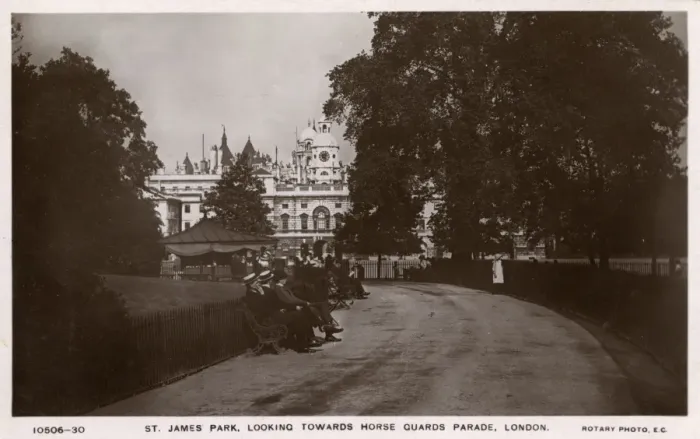 Framed Print : View of St Jamess Park, London Framed Print : View of St Jamess Park, London
