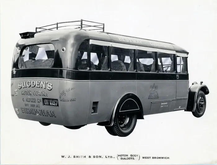 Framed Print : View of Sugden's Bestway coach Framed Print : View of Sugden's Bestway coach
