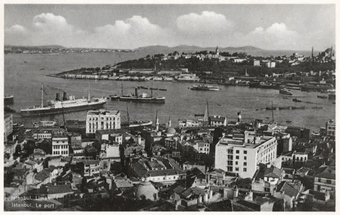 Framed Print : View toward the Tophane Palace from Galata Tower, Istanbul Framed Print : View toward the Tophane Palace from Galata Tower, Istanbul