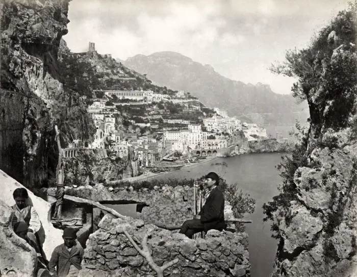 Framed Print : View of the town of Amalfi, Italy Framed Print : View of the town of Amalfi, Italy