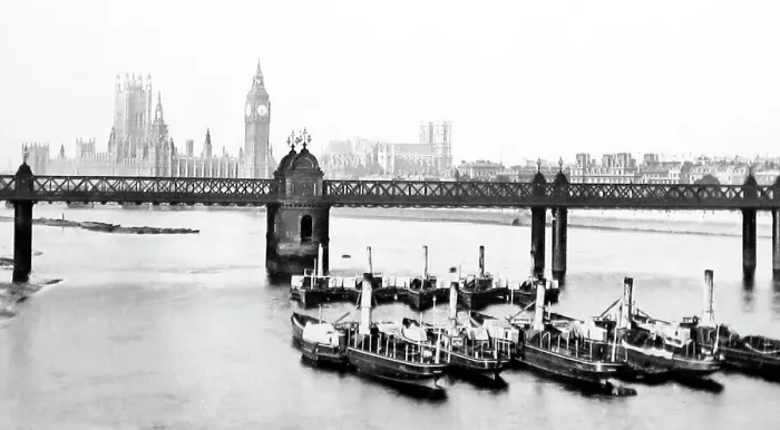 Framed Print : View from Waterloo Bridge, London Framed Print : View from Waterloo Bridge, London