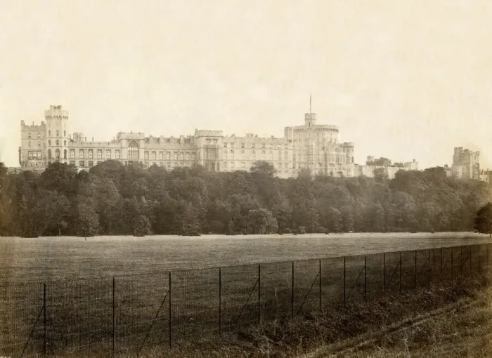 Framed Print : View of Windsor Castle, Windsor, Berkshire Framed Print : View of Windsor Castle, Windsor, Berkshire