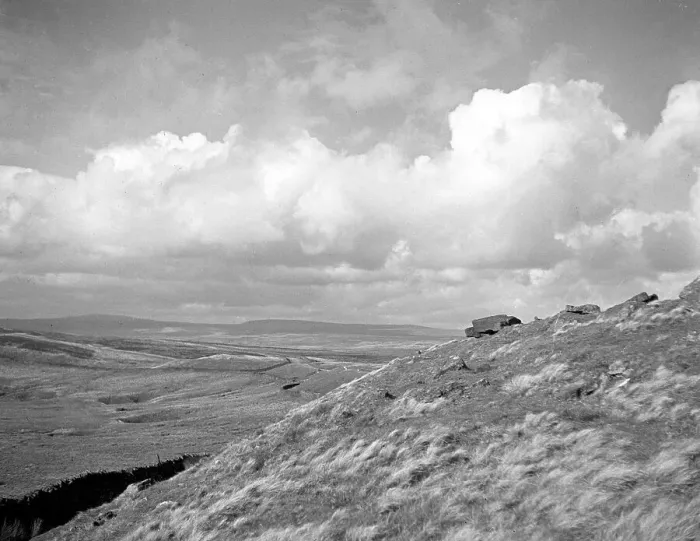 Framed Print : View of the Yorkshire Dales, between Kaber and Tan Hill Framed Print : View of the Yorkshire Dales, between Kaber and Tan Hill