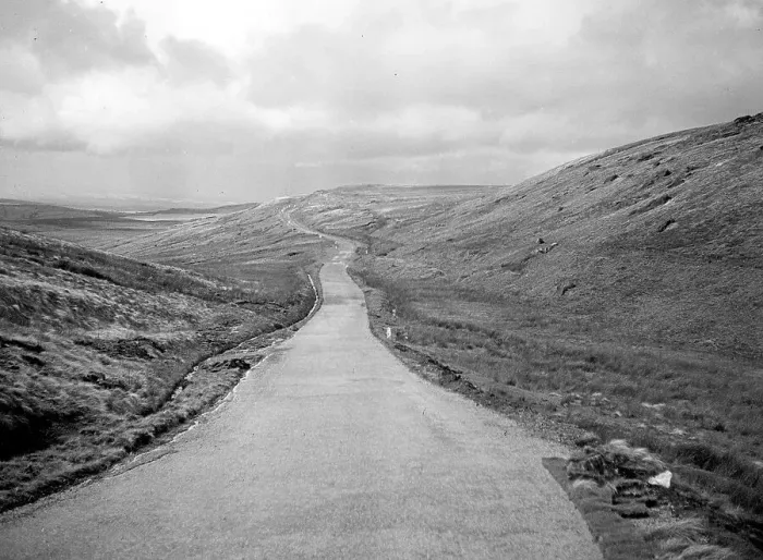 Framed Print : View of the Yorkshire Dales, between Kaber and Tan Hill Framed Print : View of the Yorkshire Dales, between Kaber and Tan Hill