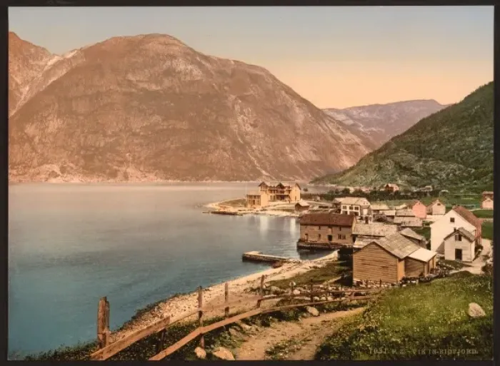 Framed Print : Vik in Eidfjord, Hardanger Fjord, Norway Framed Print : Vik in Eidfjord, Hardanger Fjord, Norway