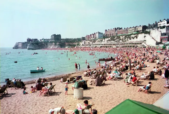 Framed Print : Viking Bay, Broadstairs Framed Print : Viking Bay, Broadstairs