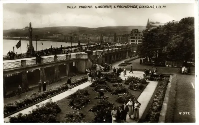 Framed Print : Villa Marina Gardens & Promenade, Douglas, Isle of Man Framed Print : Villa Marina Gardens & Promenade, Douglas, Isle of Man