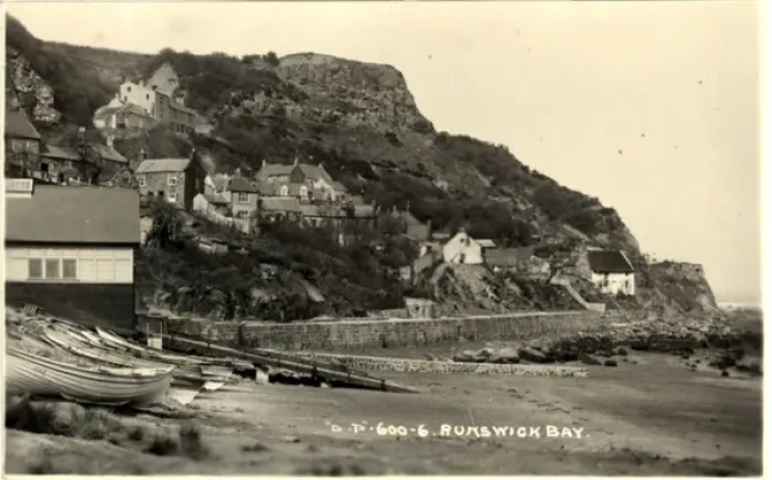 Framed Print : The Village, Runswick Bay, Yorkshire Framed Print : The Village, Runswick Bay, Yorkshire