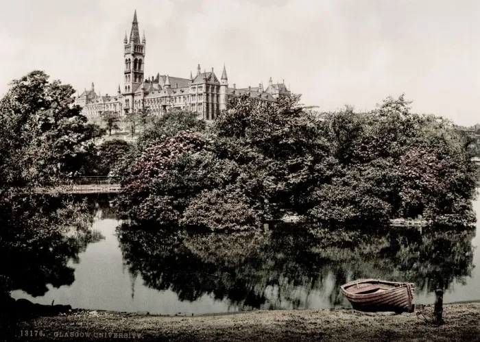 Framed Print : Vintage 19th century / 1900 photograph: Glasgow University, Scotland Framed Print : Vintage 19th century / 1900 photograph: Glasgow University, Scotland